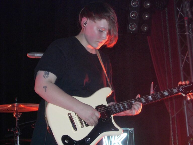 SOAK Announces New Album decembers, Shares Title Track